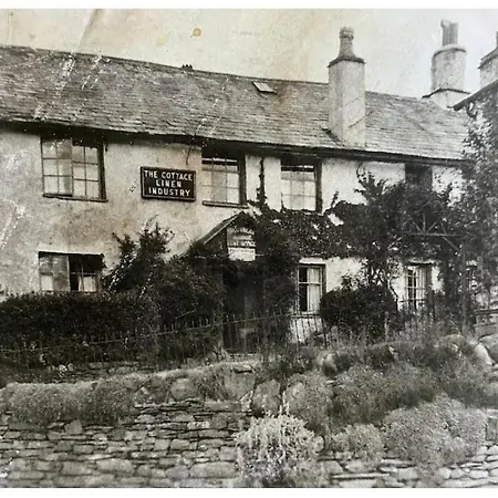 Quirky Cottage, Cosy Grade Ii Listed 2 Bed Troutbeck Bridge *