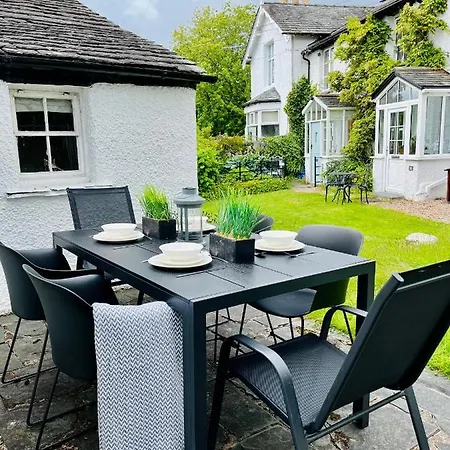 Quirky Cottage, Cosy Grade Ii Listed 2 Bed Troutbeck Bridge * Windermere
